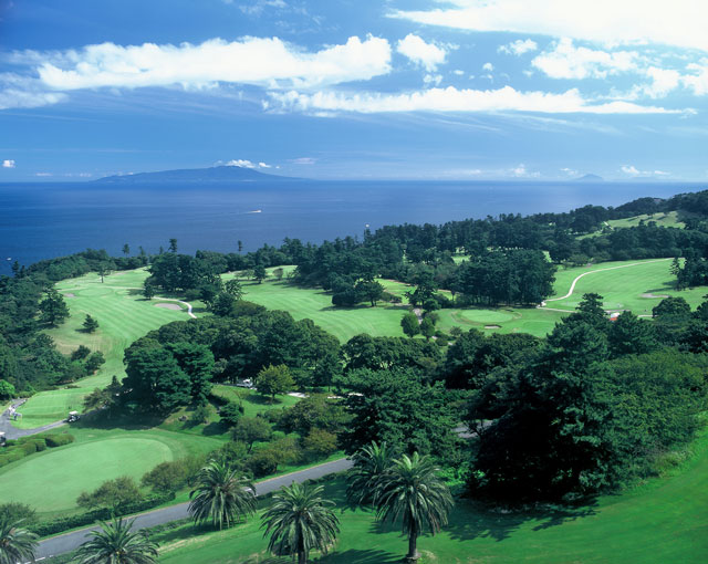 川奈ホテルゴルフ大島コース全景